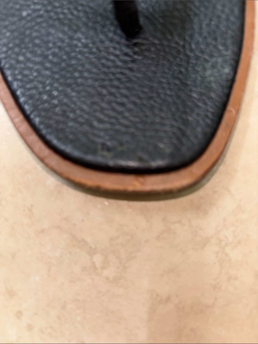 Tory Burch Black Logo Toe-Post Leather Sandals - Picture 4 of 7